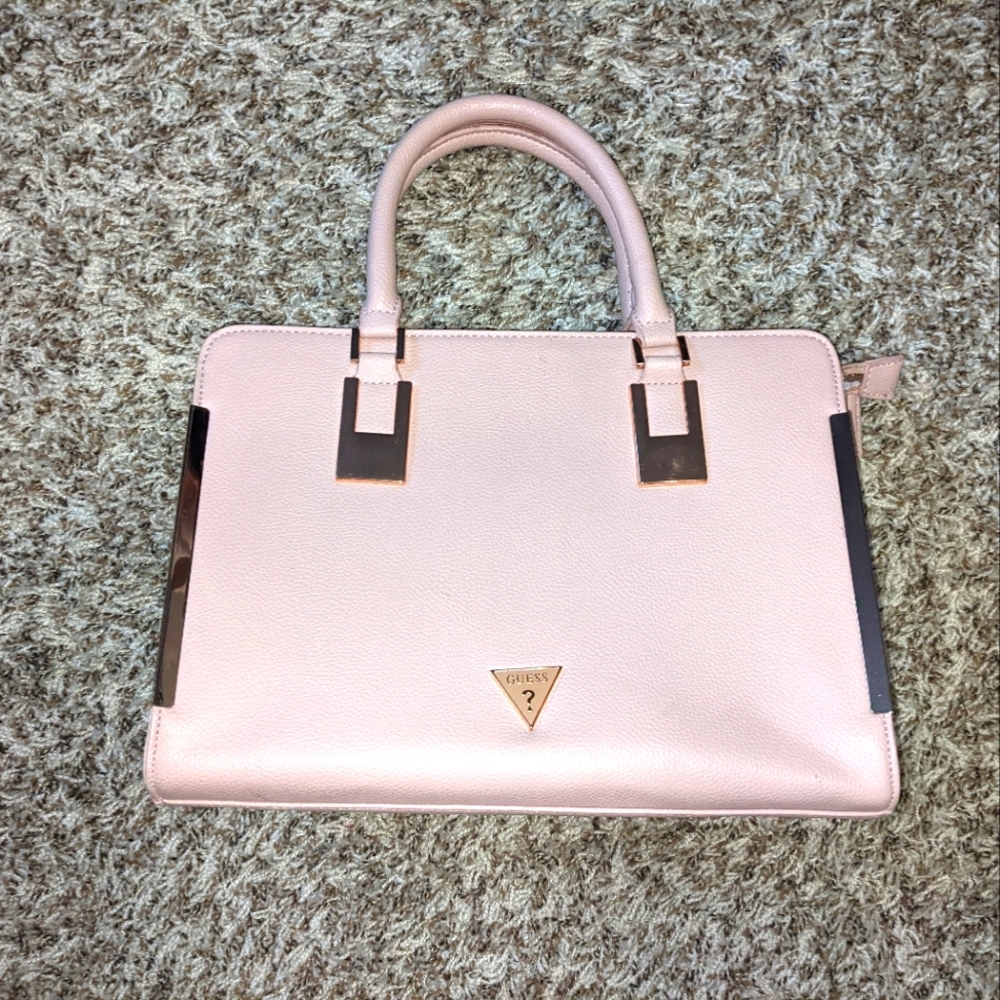 Medium dusty pink Guess purse with rose gold hardware